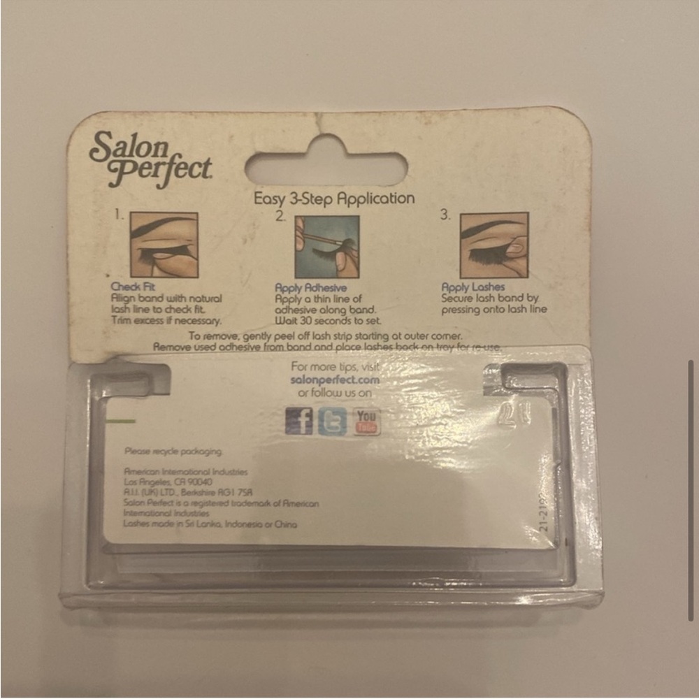 Salon Perfect NWT Perfectly Glamorous Demi Wispies False Lashes Black New Sealed - Picture 5 of 8
